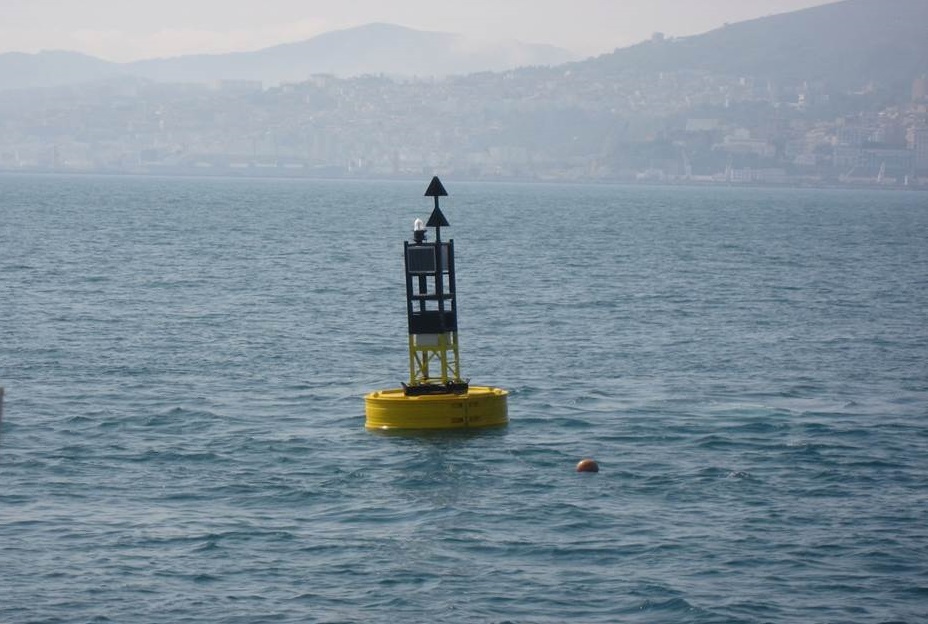Bouée de balisage maritime